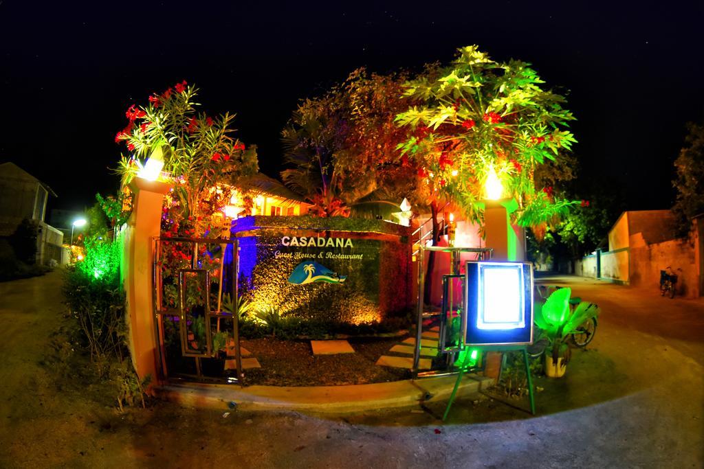 Casadana Hotel Тулусдоо Екстериор снимка